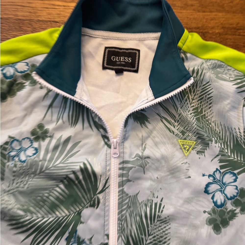 #606 GUESS Floral/ PALM PRINT WARMUP Jacket - Green and Blue - Picture 5 of 15